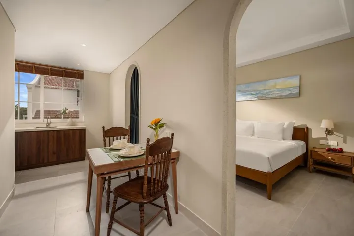 Studio room balcony  with city View images