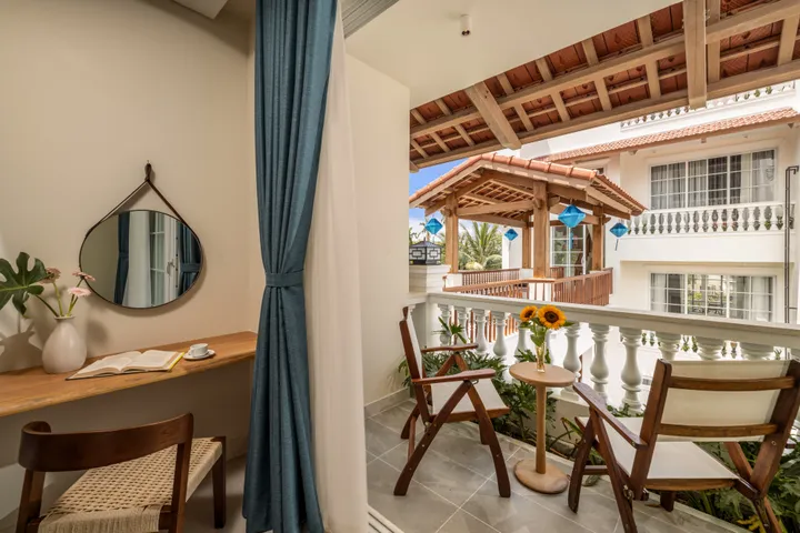 Deluxe Double Room with Balcony images