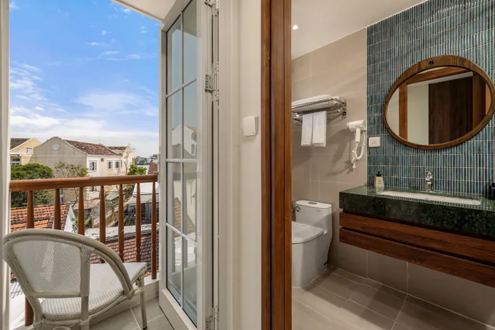 Deluxe Double Room with Shower images